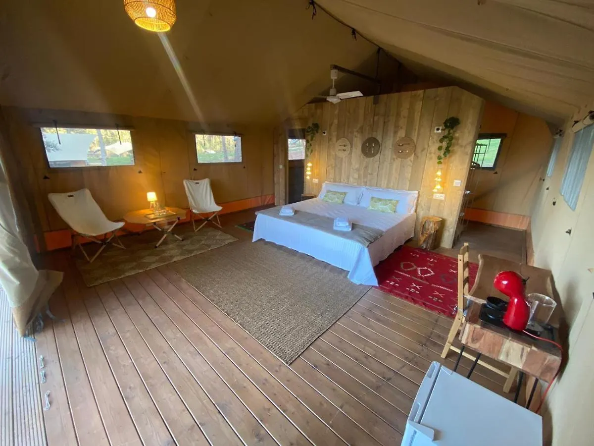 Hotel Hostal La Salut De Terrades
